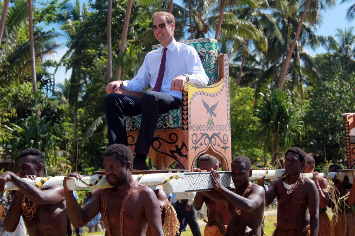 prince-william-carried-elevated-chair-tuvalu.jpg